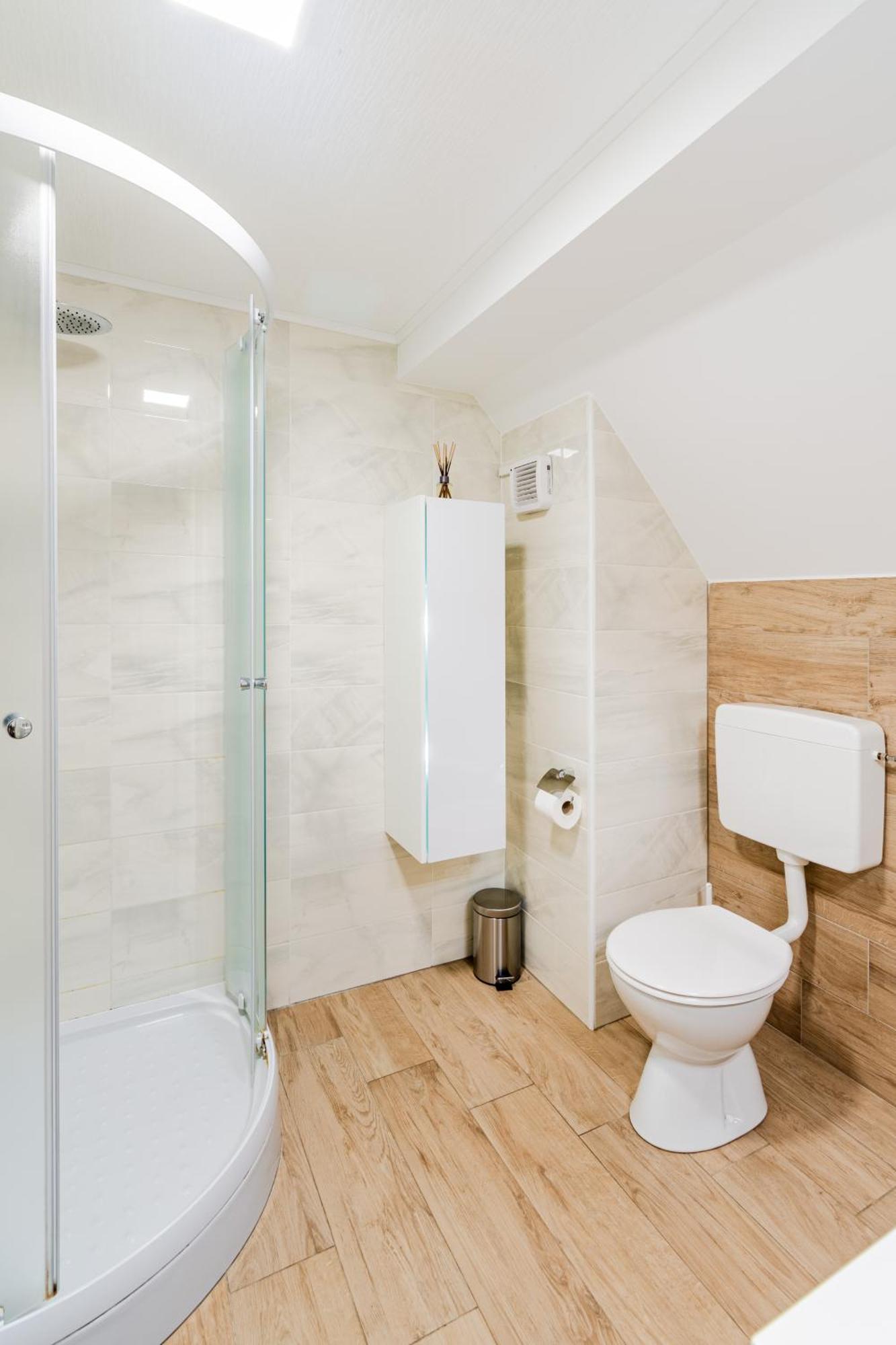 Apartmaji Mausi โบเว็ก ภายนอก รูปภาพ