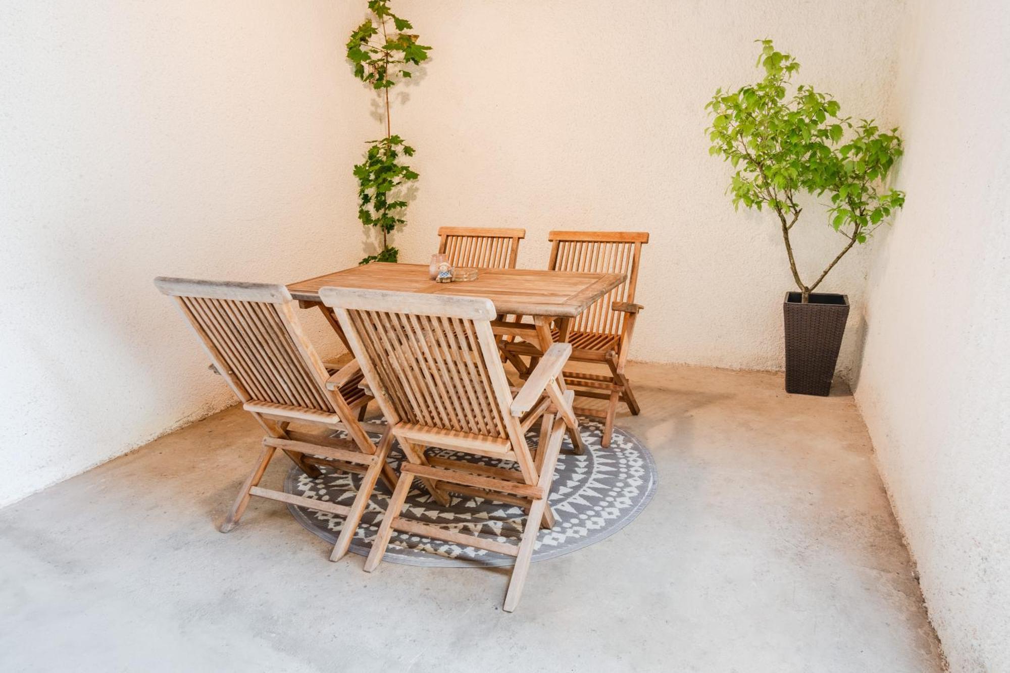 Apartmaji Mausi โบเว็ก ภายนอก รูปภาพ