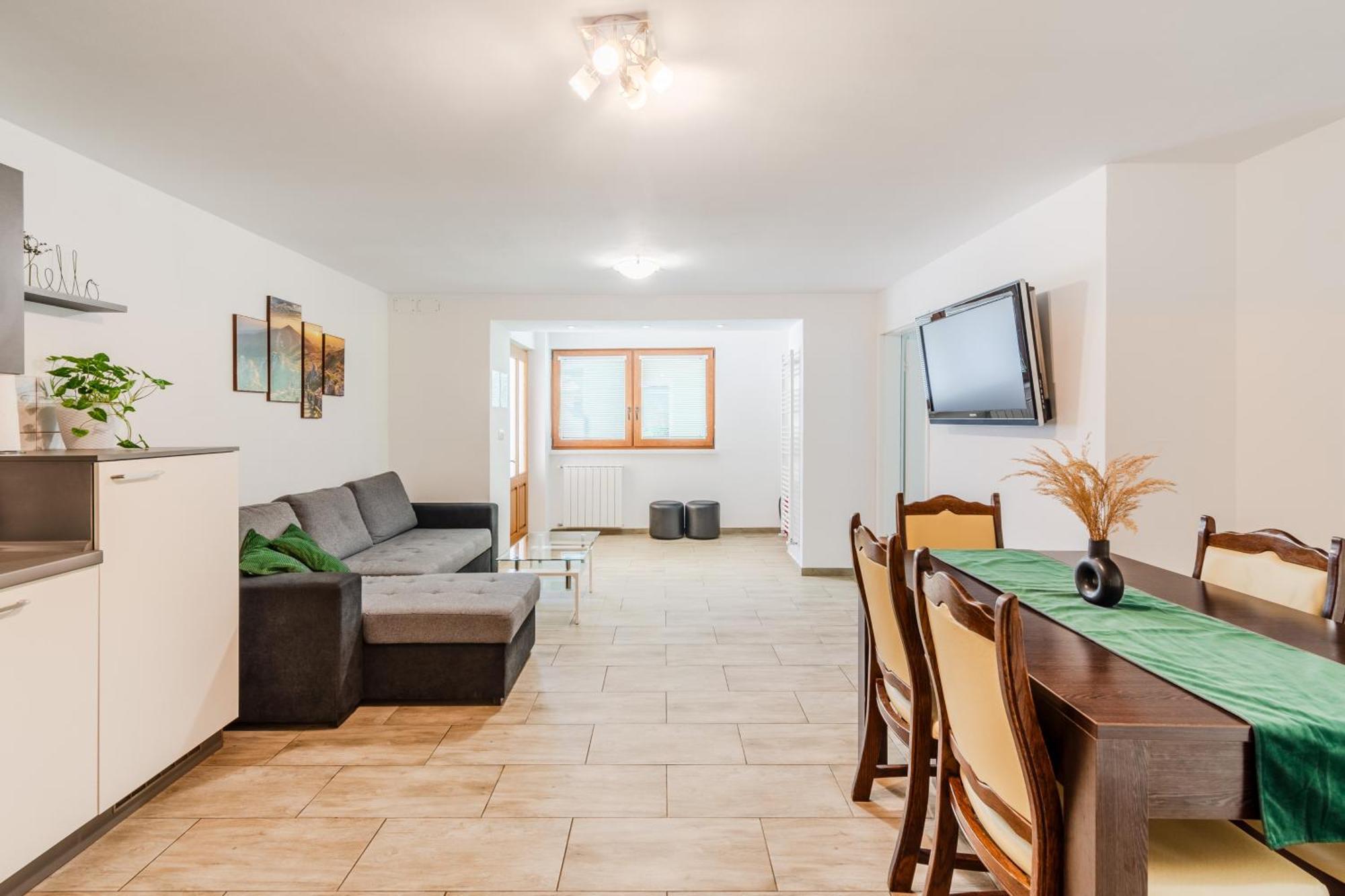 Apartmaji Mausi โบเว็ก ภายนอก รูปภาพ